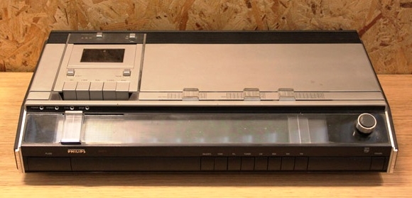 Philips 22 RH 851