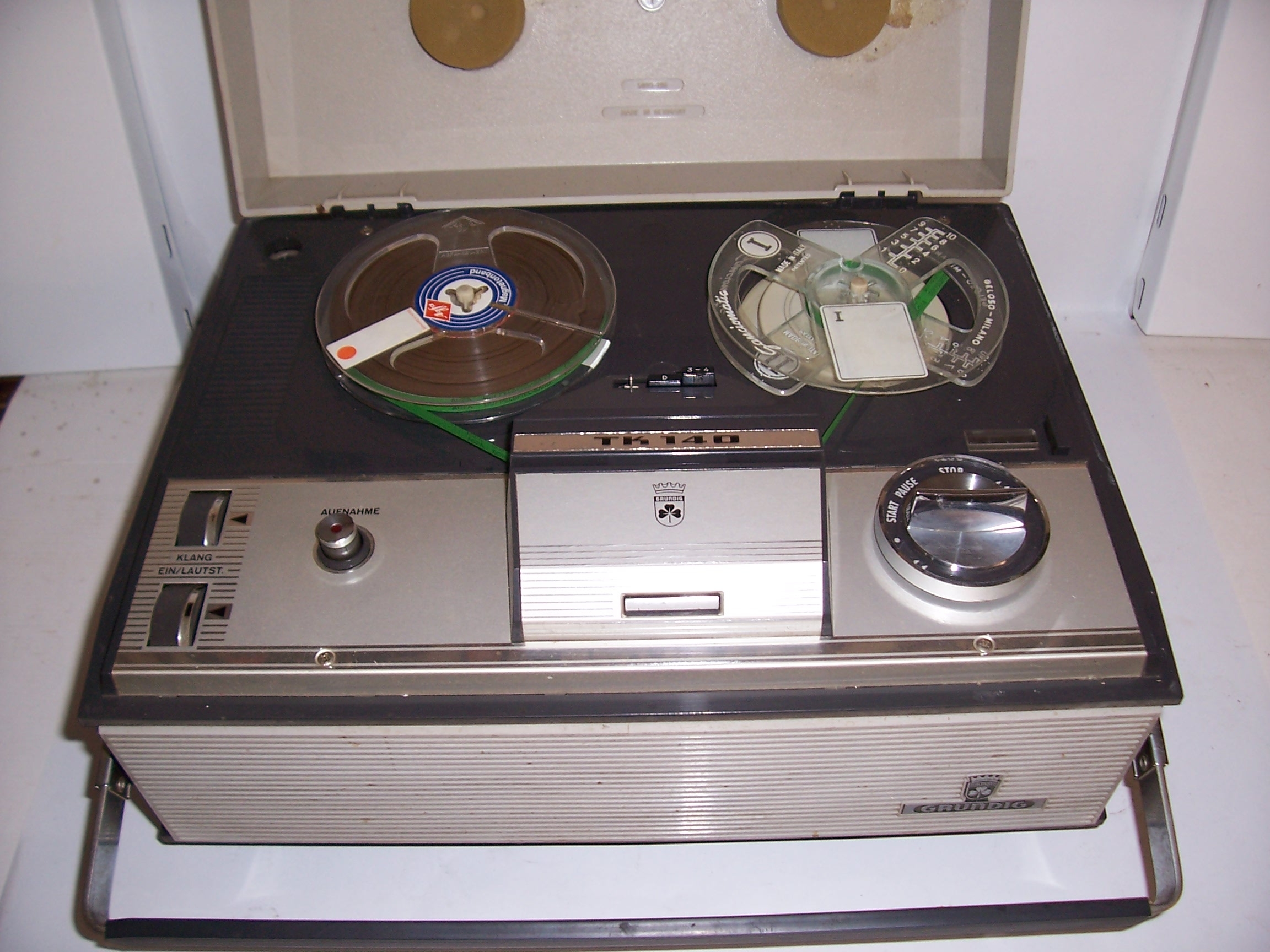 Grundig TK 140