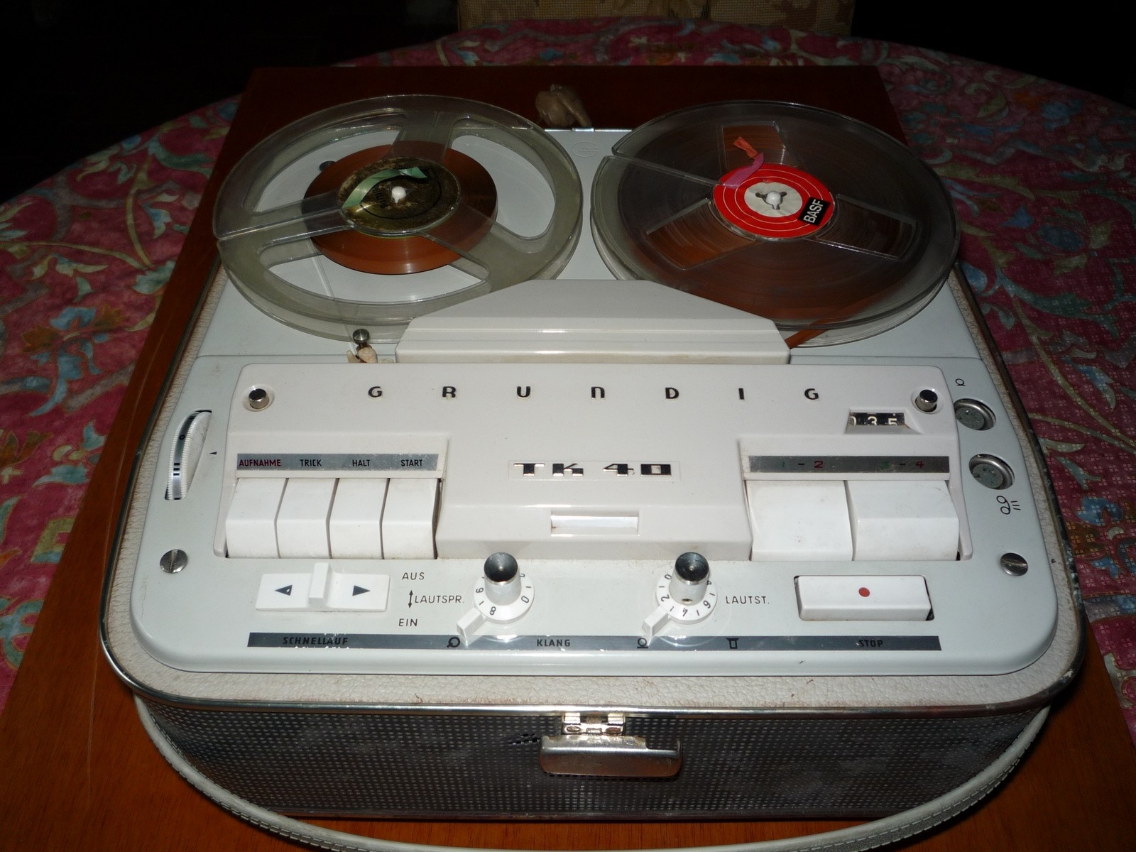Grundig TK 40
