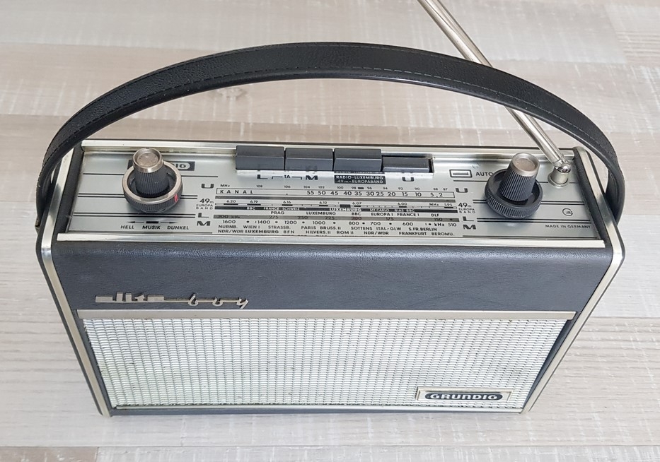 Grundig Elite Boy 203 L