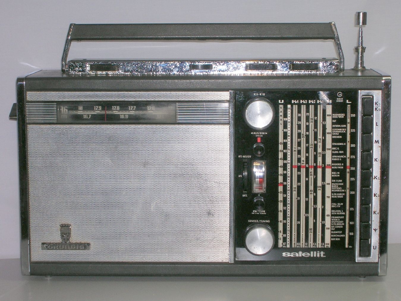 Grundig Satellit 205 (Transistor 5000)