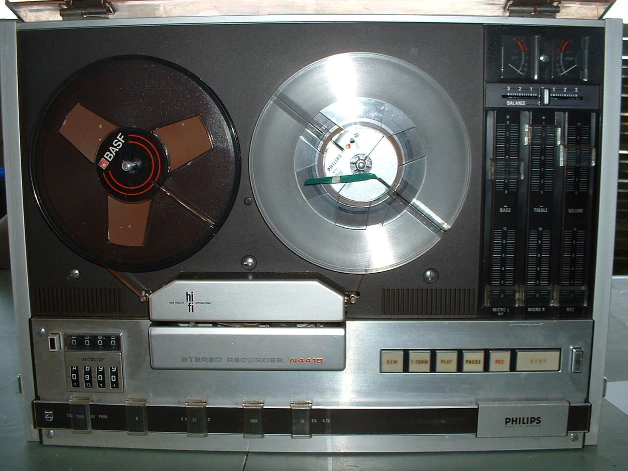 Philips N 4418