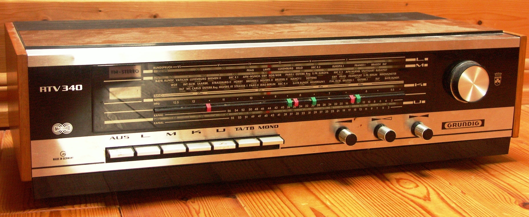 Grundig RTV 340