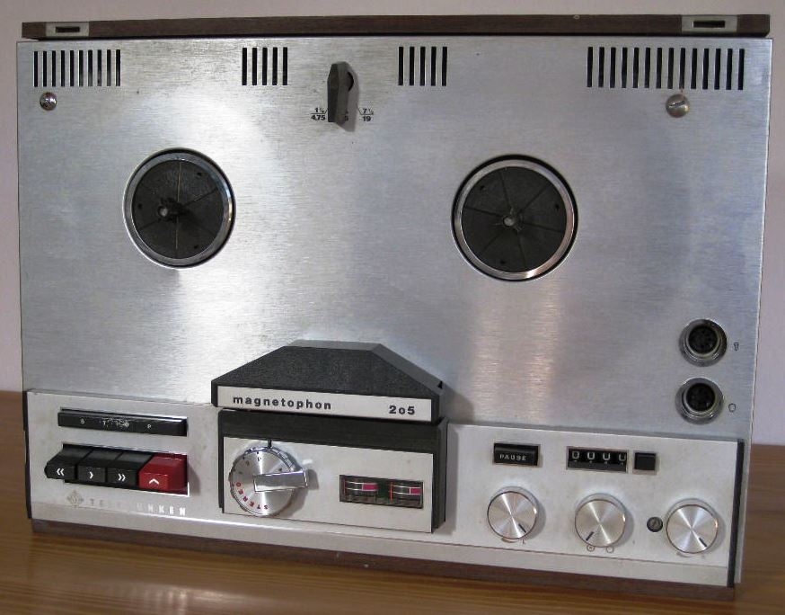 Telefunken Magnetophon 205