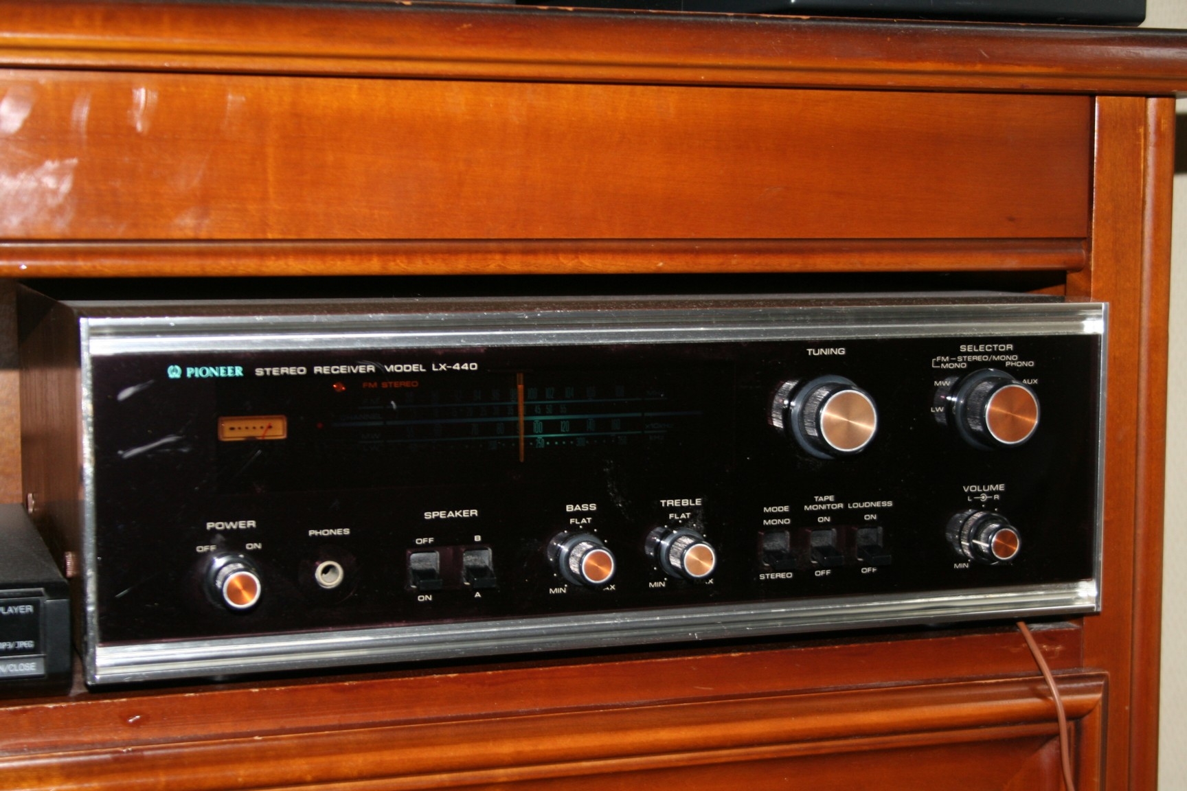 Pioneer LX 440