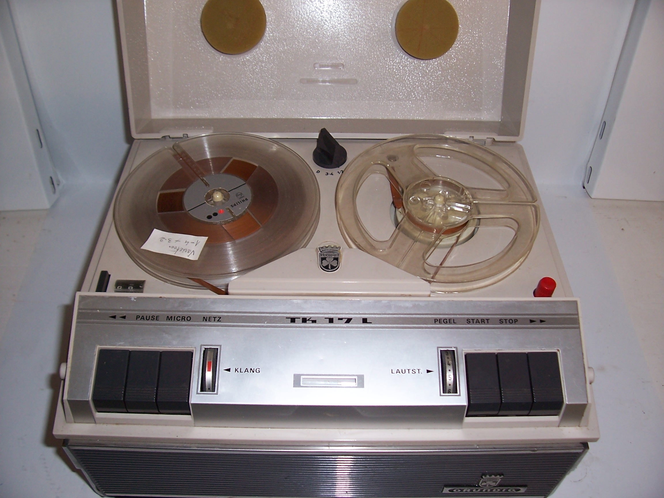 Grundig TK 17 L / De Luxe