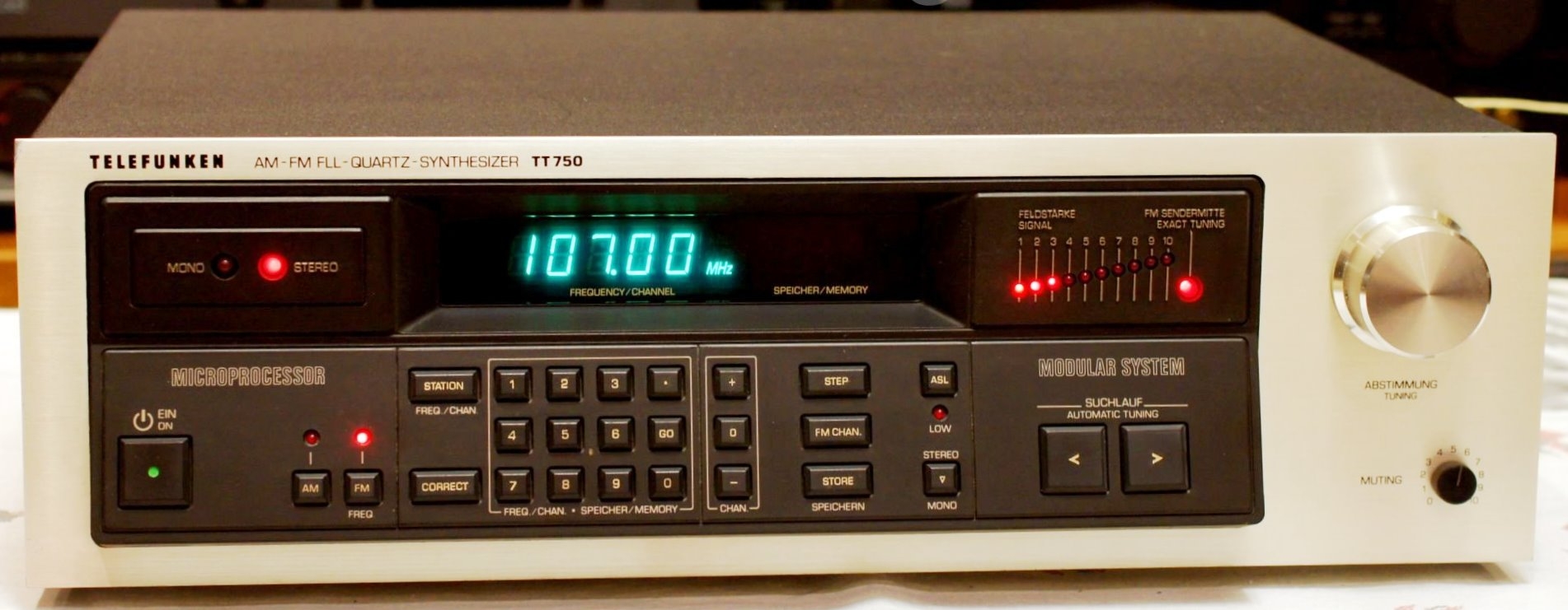 Telefunken TT 750