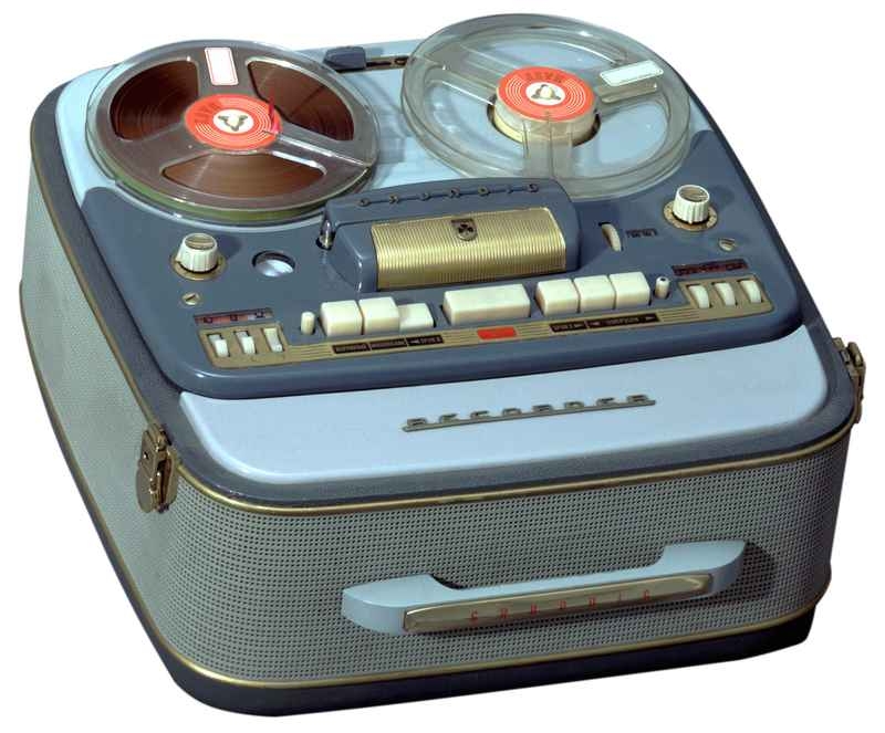 Grundig TK 830