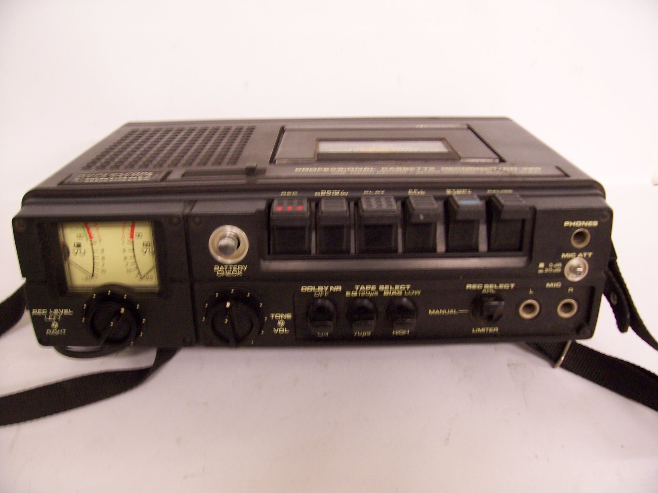 Superscope CD-320