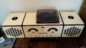 Version blanche avec platine Dual 1210