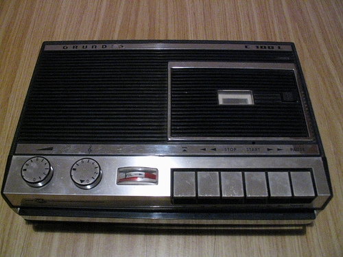 Grundig C 100