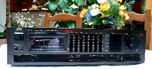 JVC AX-400B