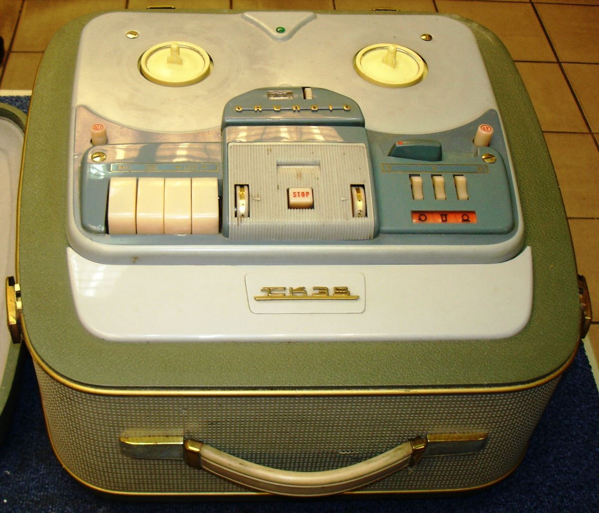 Grundig TK 35