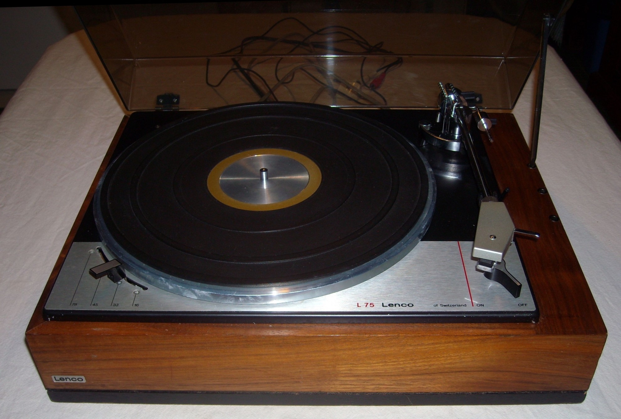 Lenco L 75
