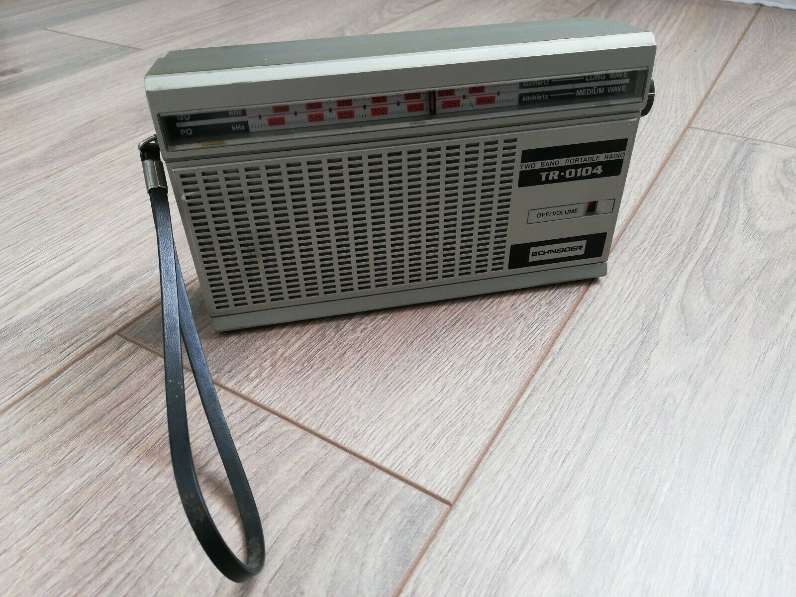 Schneider (Frères) TR 0104