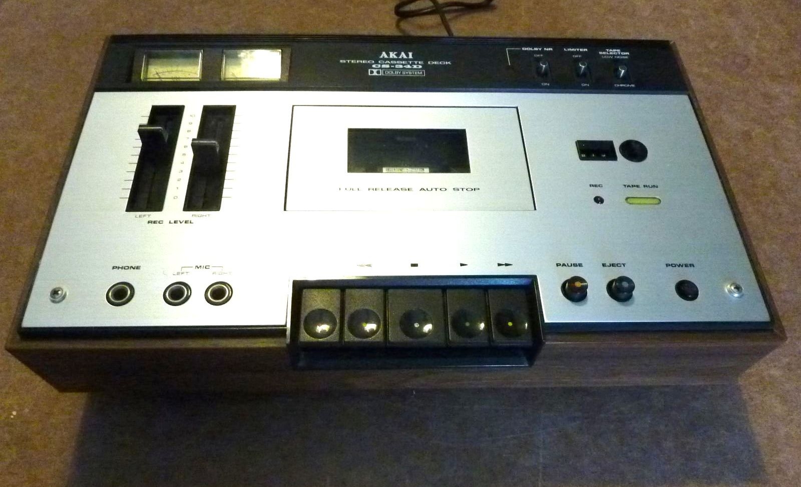 Akai CS-34D