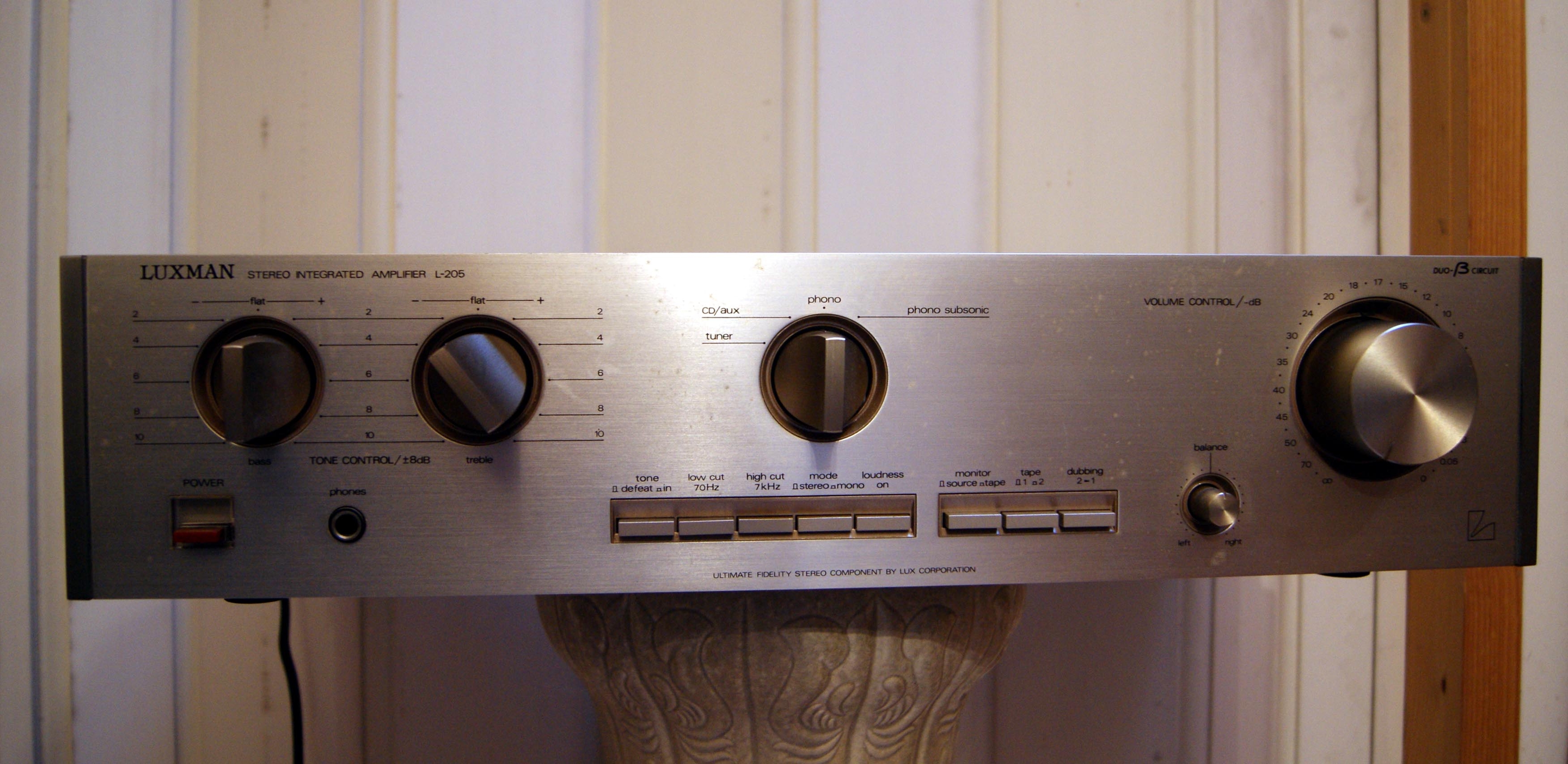 Luxman L 205