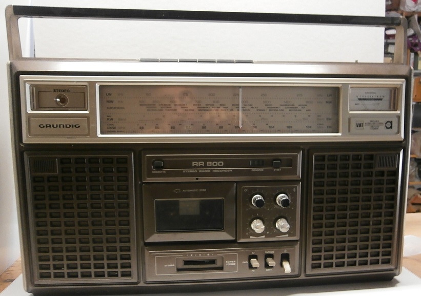 Grundig RR 800