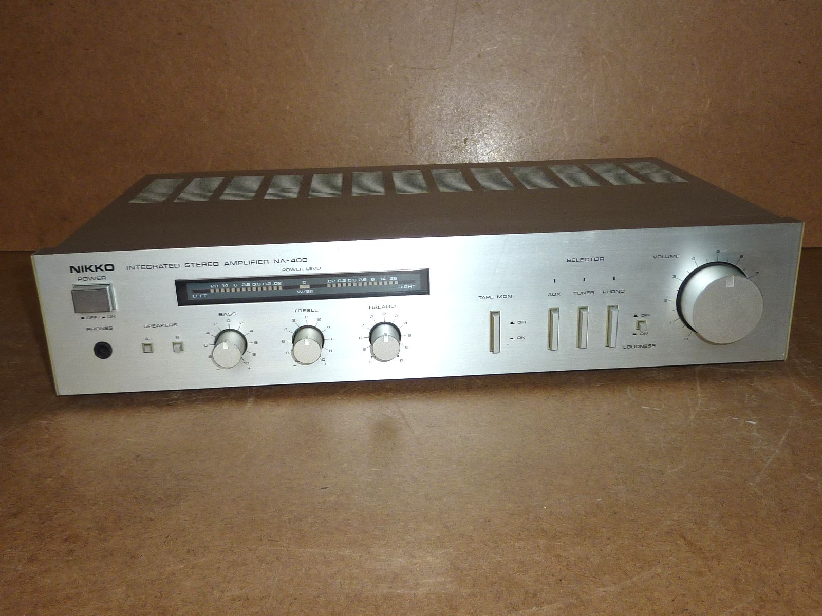 Nikko NA-400