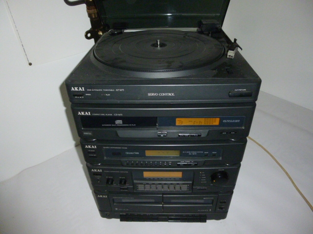 Akai AC-M75