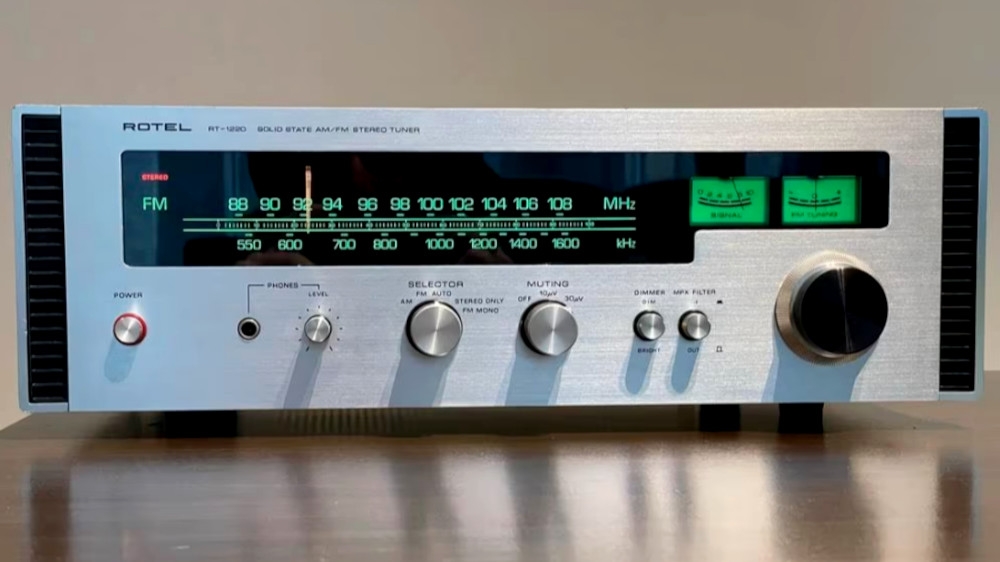 Rotel RT-1220