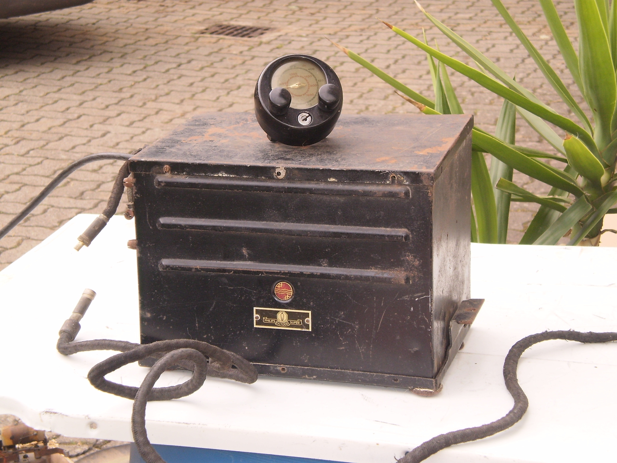 Philips 245 B