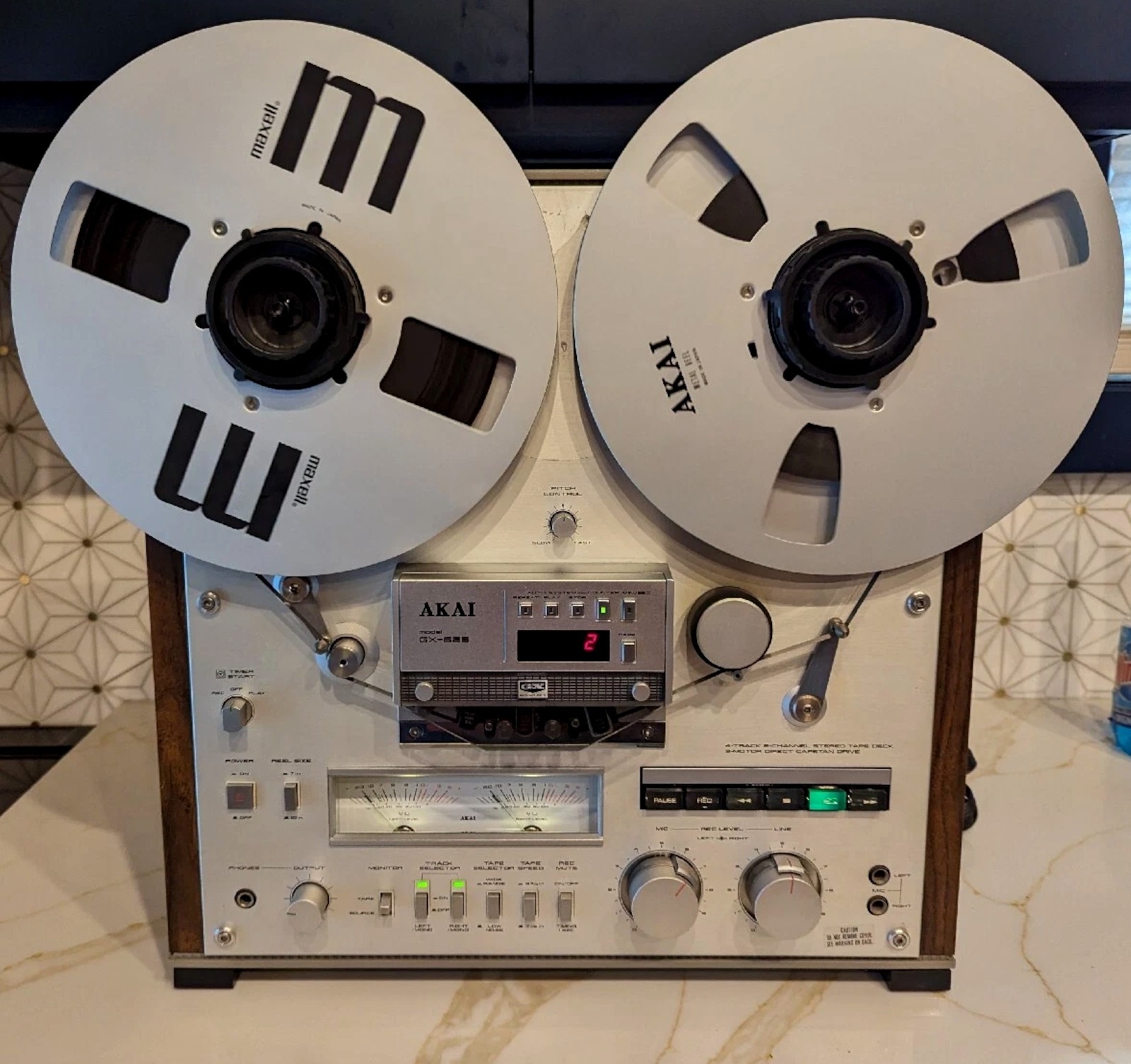 Akai GX-625
