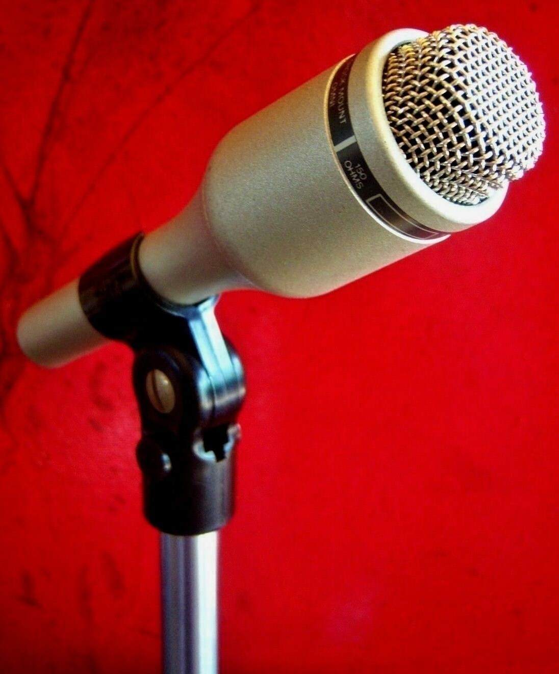 Electro-Voice DO 56