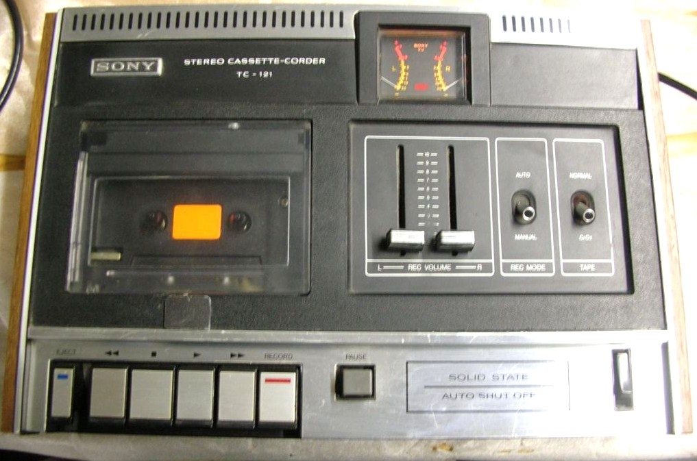 Sony TC 121