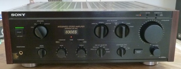 Sony TA 830 ES