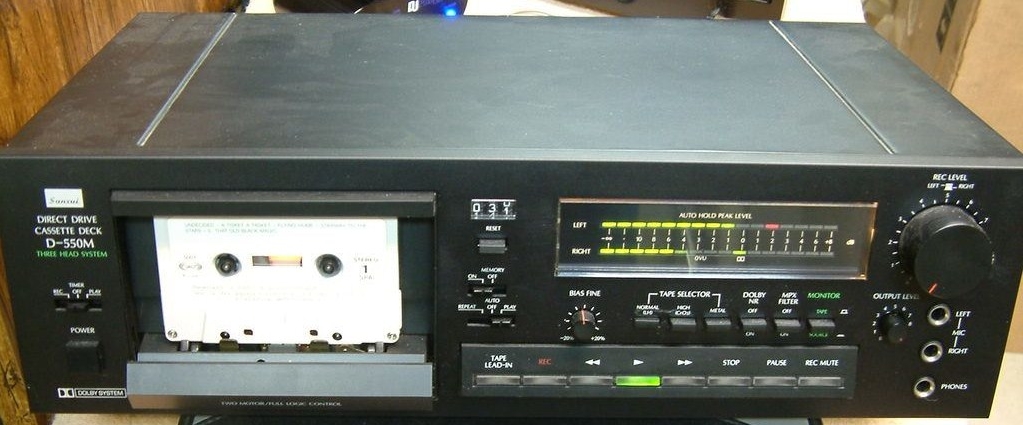 Sansui D 550 M