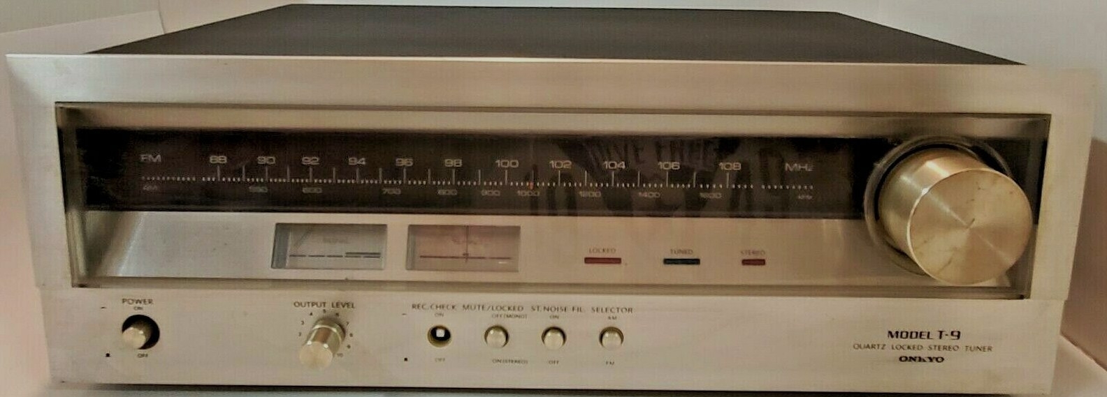 Onkyo T 9