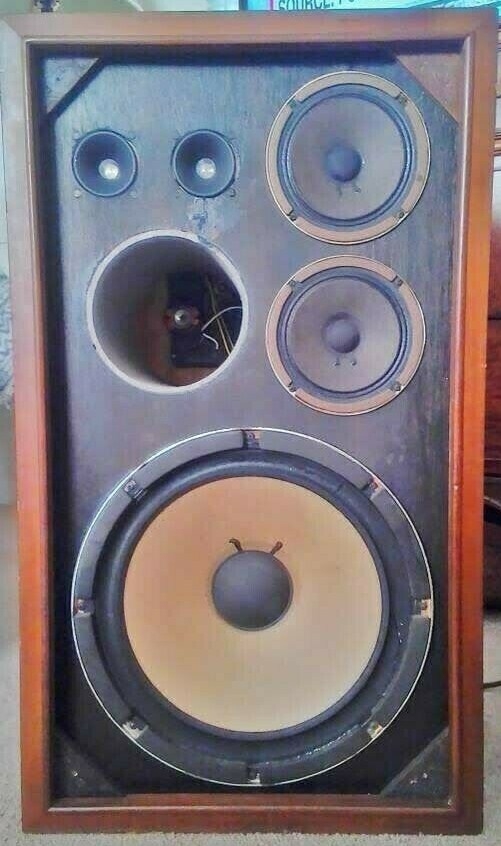 Sansui SP 200