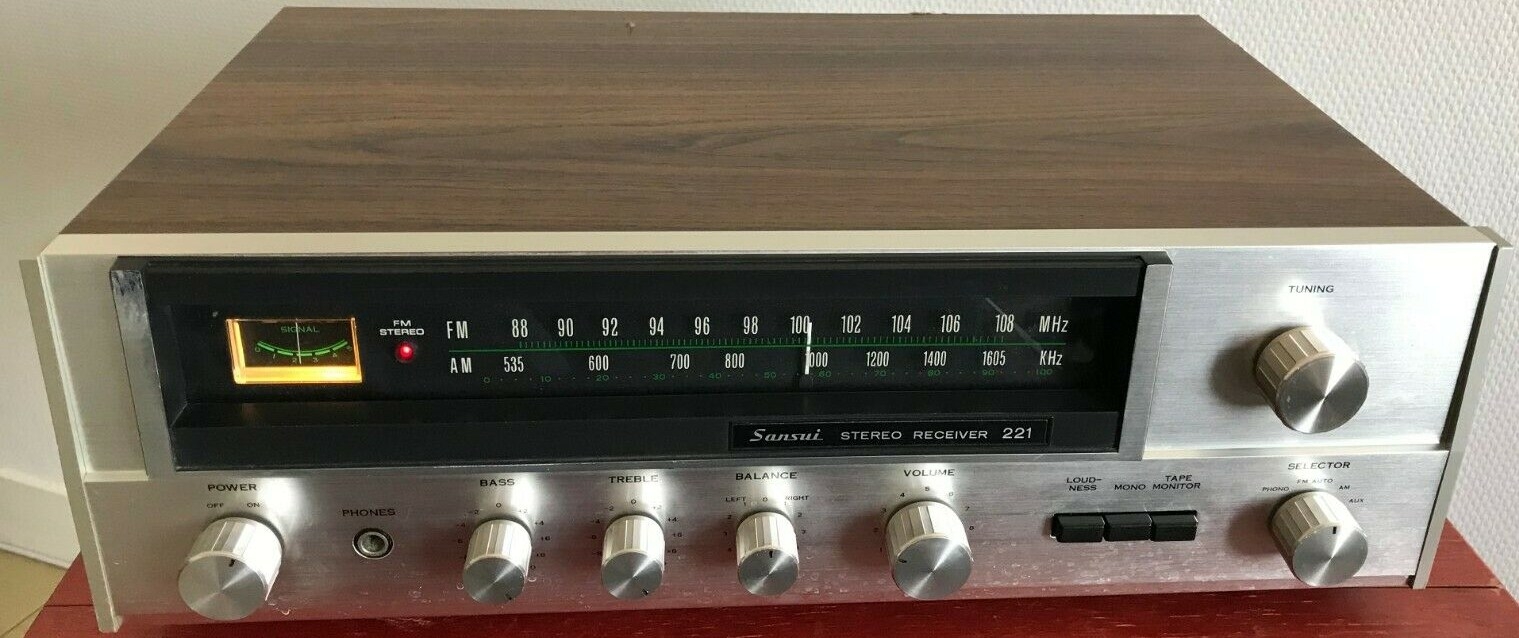 Sansui 221