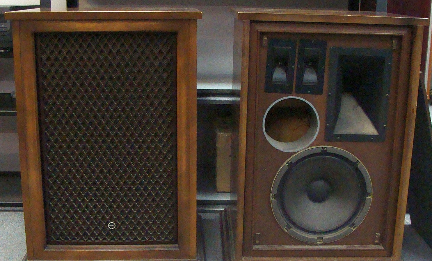 Sansui SP 300