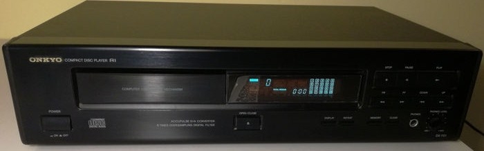 Onkyo DX 701