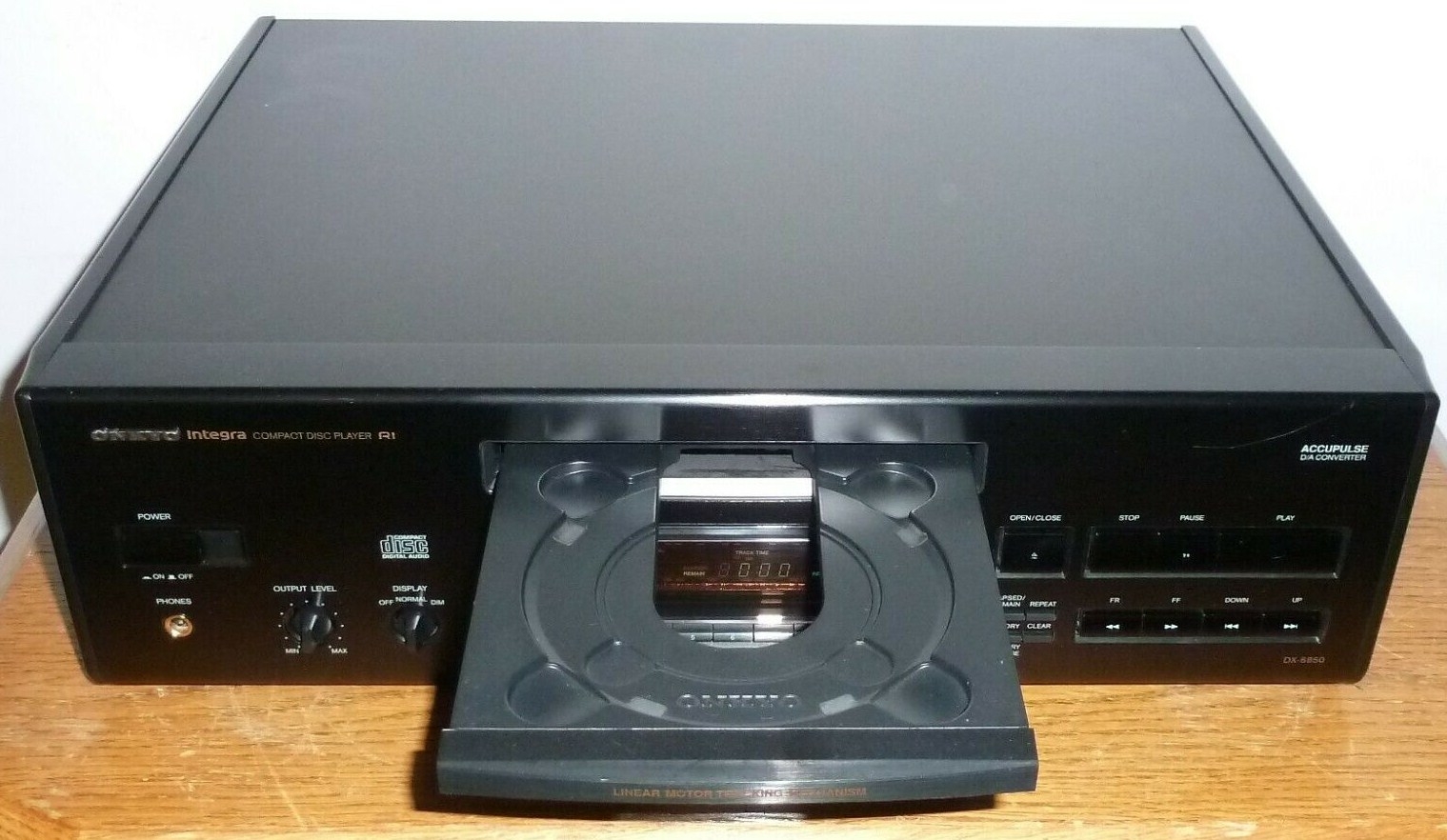 Onkyo DX 6850