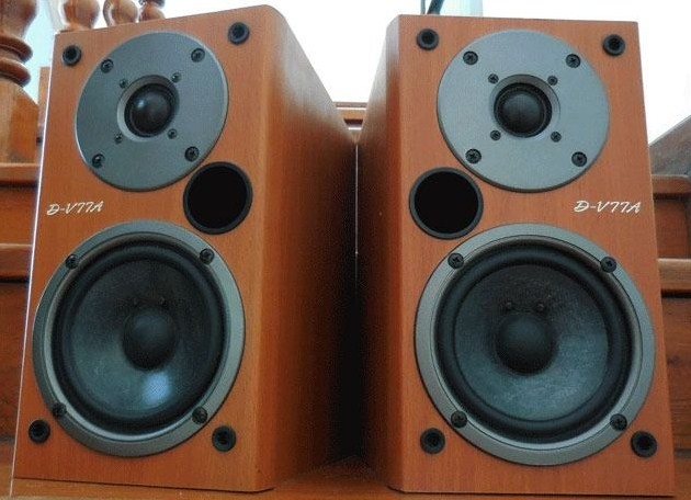 Onkyo D V 77 A
