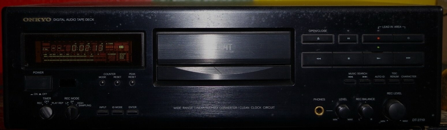 Onkyo DT 2710