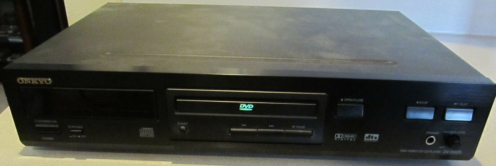 Onkyo DV S 525