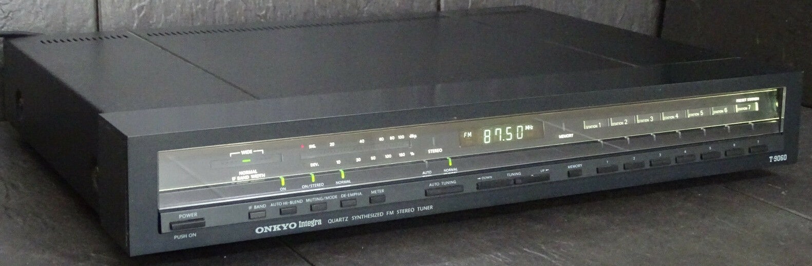 Onkyo T 9060