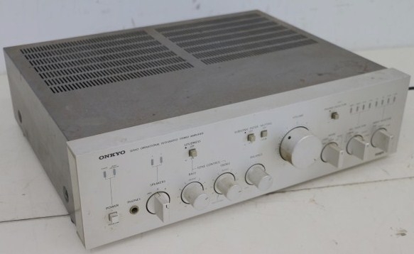 Onkyo A 805