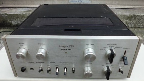 Onkyo 725