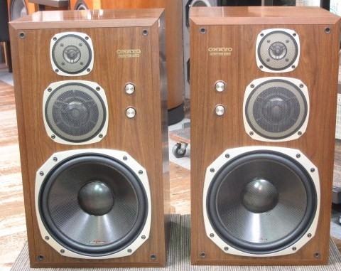 Onkyo Monitor 2000