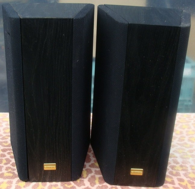 Onkyo SKR 305