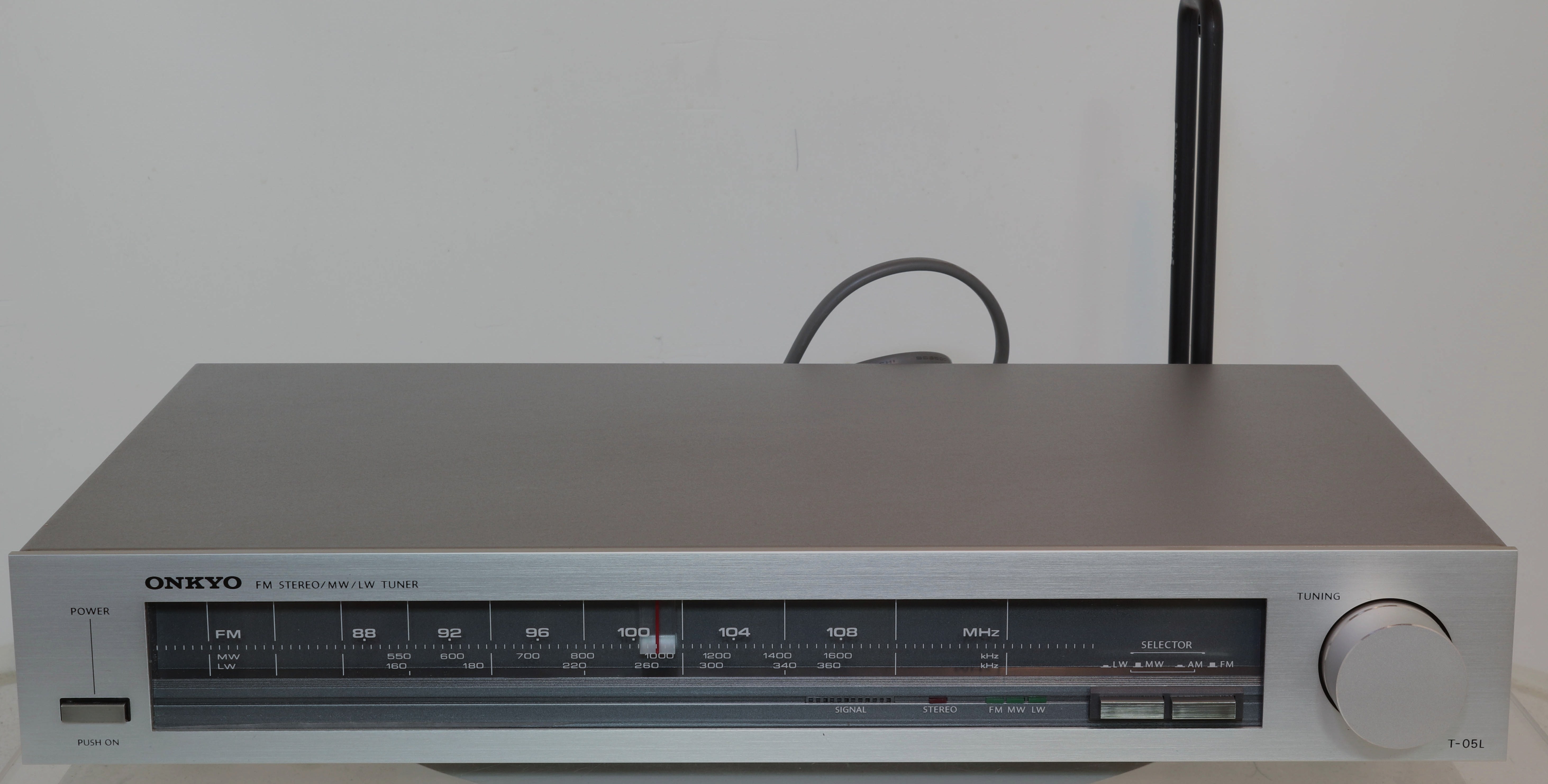 Onkyo T 05 L