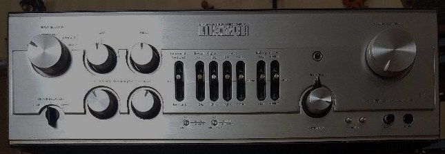 Luxman C 1010