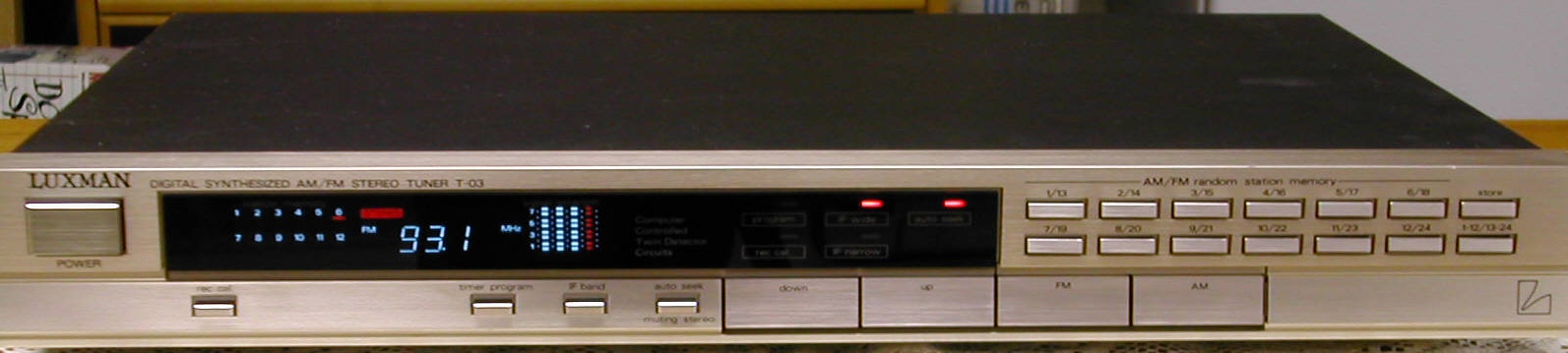 Luxman T 03
