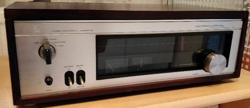 Luxman T 550