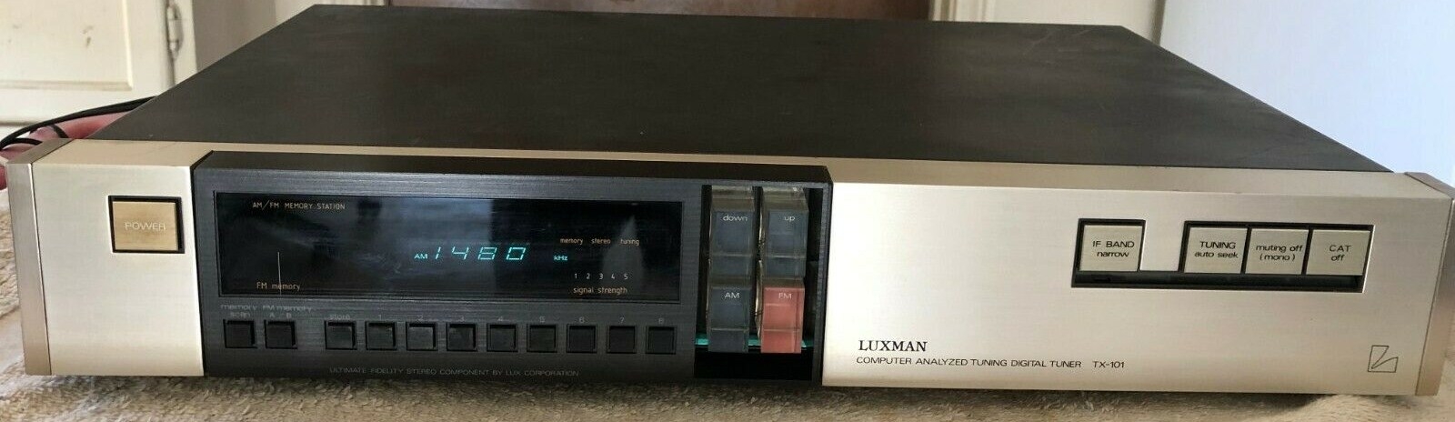 Luxman TX 101